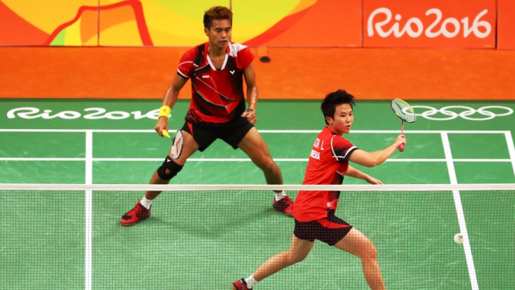 Тонтови Ахмад и Лилияна Натсир