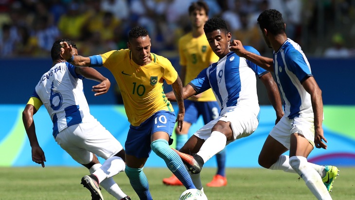 Хозяева забили в ворота соперника шесть мячей