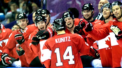 Крис Кунитц принимает поздравления