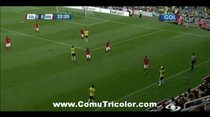 Перепасовка не хуже, чем у «Барсы» в лучшие годы. Жаль, не забили...