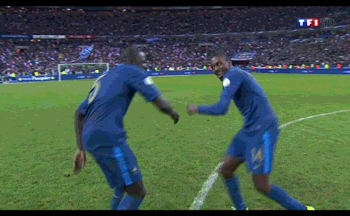 Танцуют все!