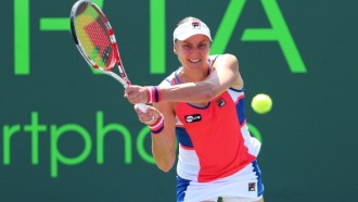 Надежда Петрова