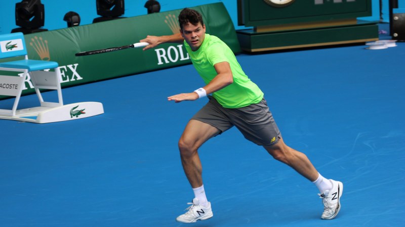 Милош Раонич