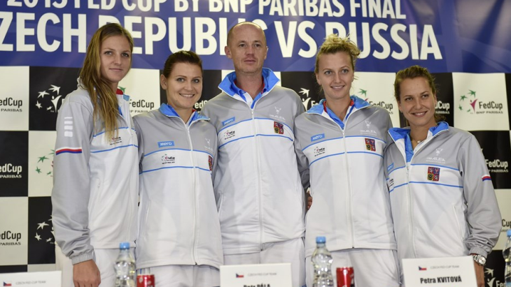 Каролина Плишкова, Люси Шафаржова, Петр Пала, Петра Квитова и Барбора Стрыцова