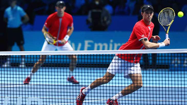 Братья вышли в полуфинал со второго места в группе