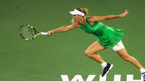 Каролин Возняцки