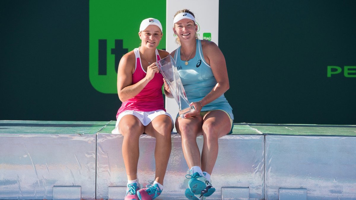 Эшли Барти и Коко Вандевеге