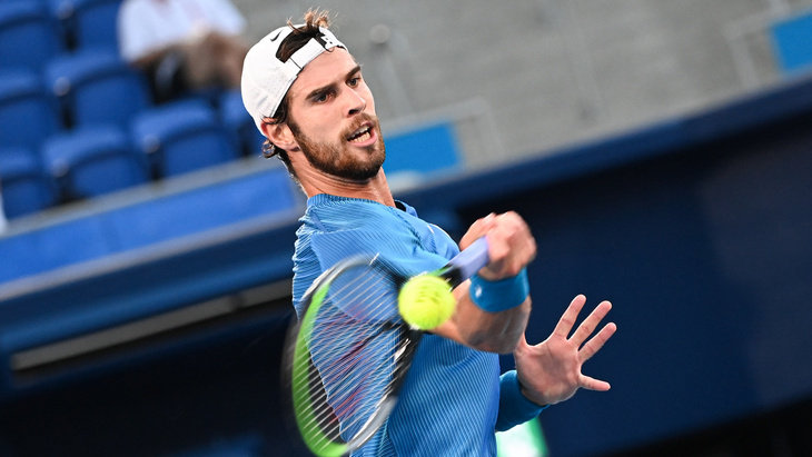 Карен Хачанов