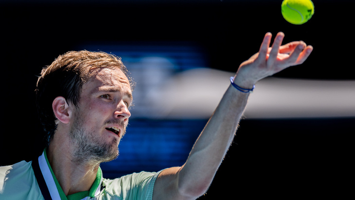 Евгений Медведев