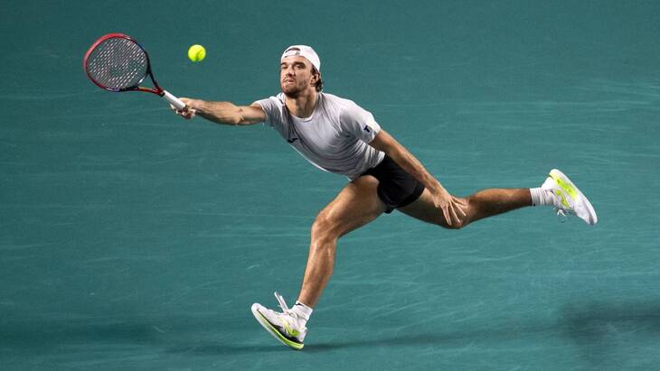 Томаш Махач