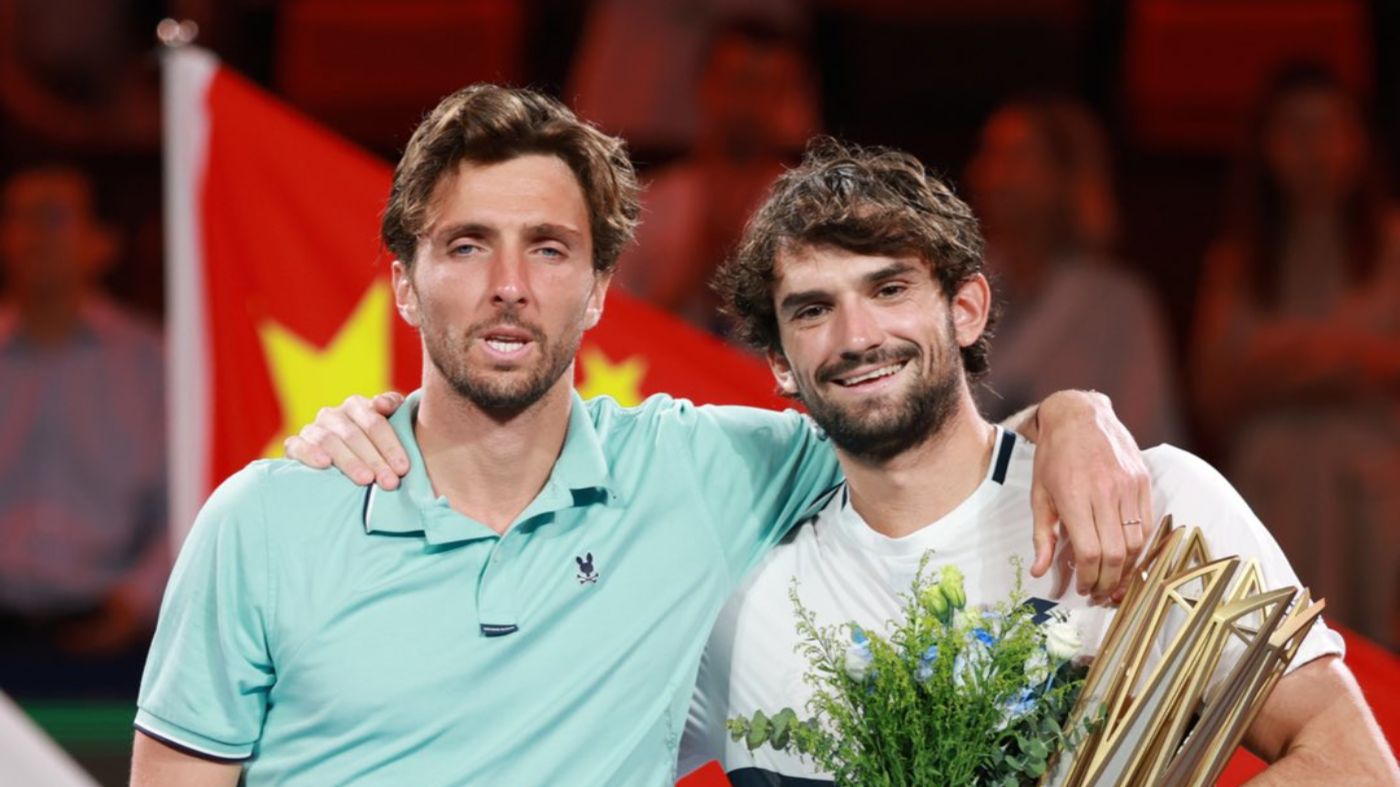 Артур Риндеркнеш и Валантен Вашеро