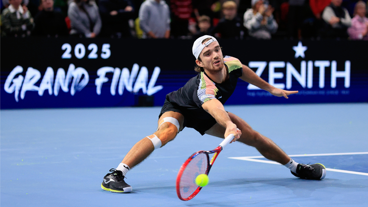 Томаш Махач