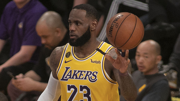 Леброн Джеймс