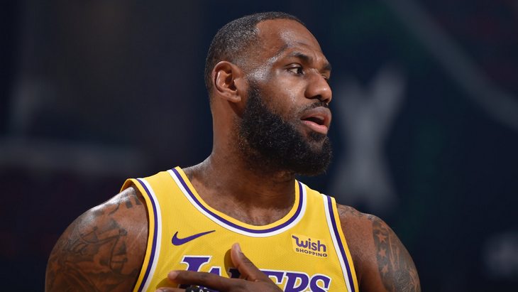 Леброн Джеймс