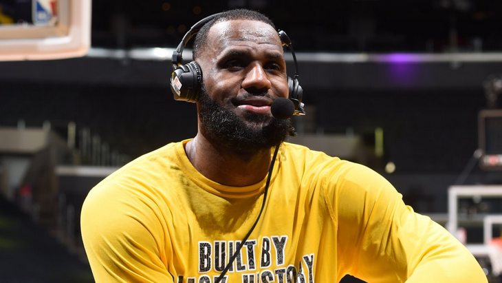 Леброн Джеймс