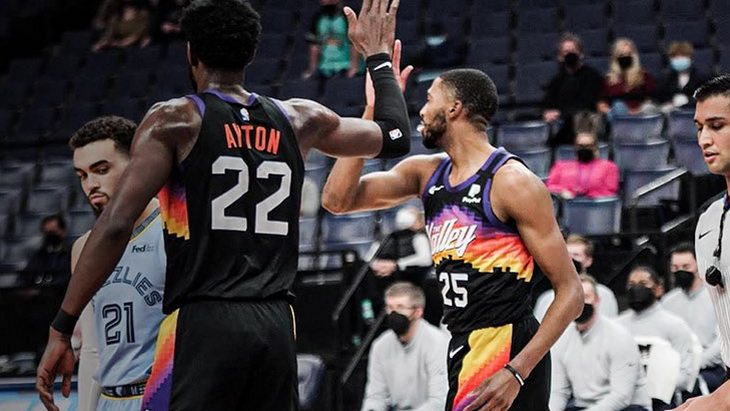 Баскетболисты «Финикса»