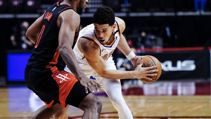 Девин Букер