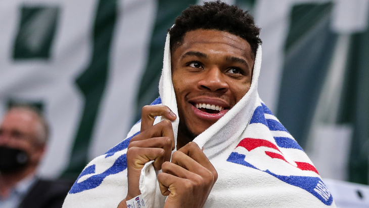 Яннис Адетокунбо