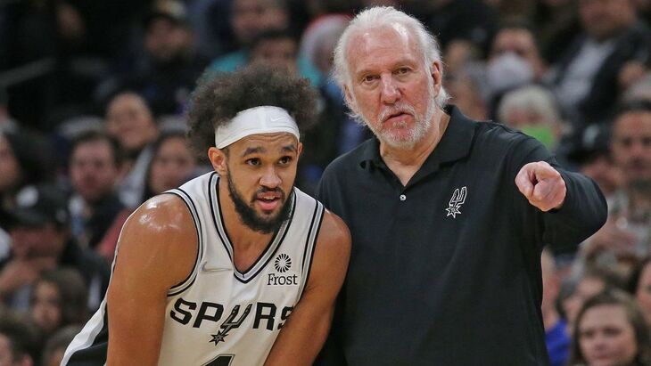 Деррик Уайт и Грег Попович