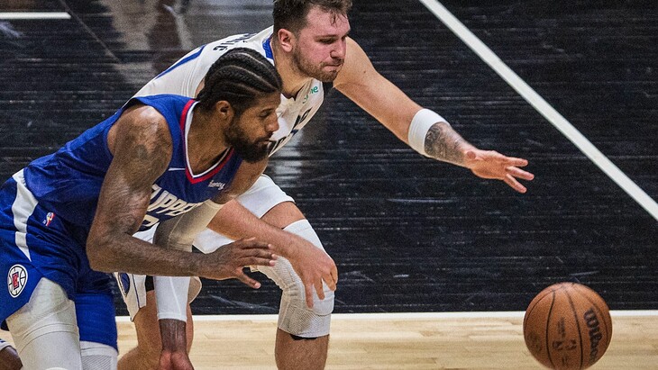 «Даллас» — «Финикс»