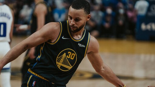 Прогноз на матч Голден Стэйт — Бостон