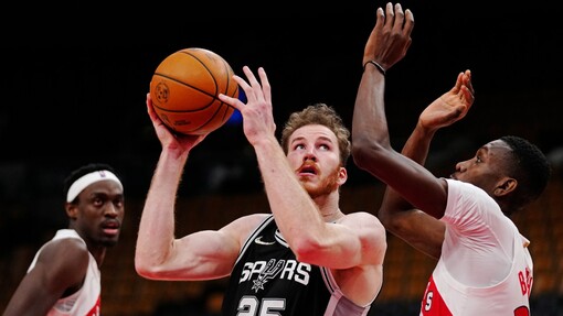 Прогноз на матч Сан-Антонио — Орландо