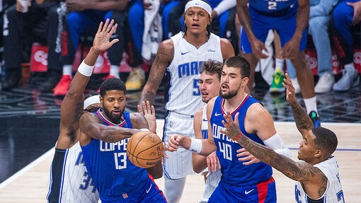 Прогноз на матч Лос-Анджелес Лейкерс — Лос-Анджелес Клипперс