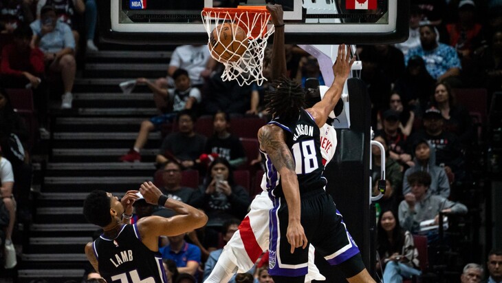 «Торонто» — «Сакраменто»