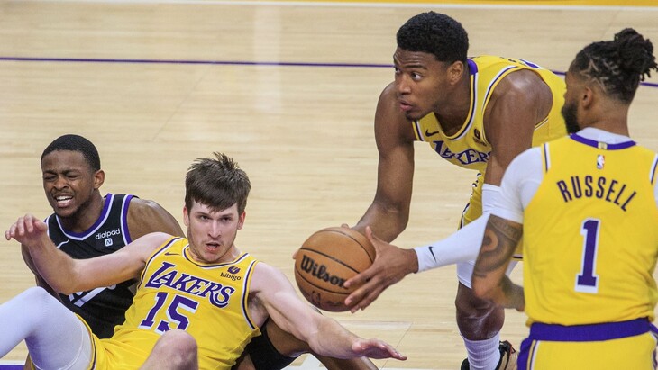 «Лос-Анджелес Лейкерс» — «Сакраменто»