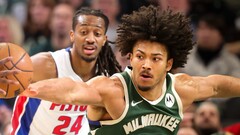 «Милуоки» — «Детройт»