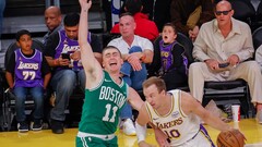 «Лос-Анджелес Лейкерс» — «Бостон»