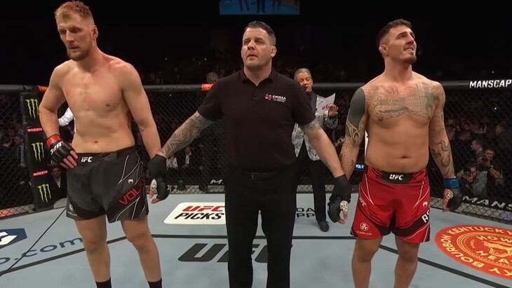 Том Аспиналл