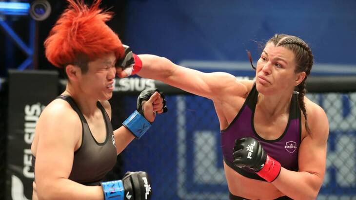 Марина Мохнаткина (справа)