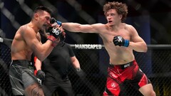 Роман Коппылов (справа)