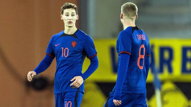 Рубен Ван Боммель (№10) — один из главных талантов Нидерландов U21