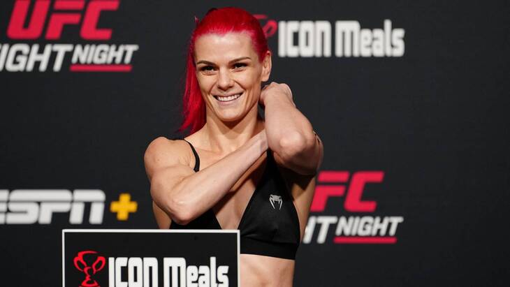 Джиллиан Робертсон