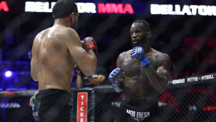 Фабиан Эдвардс (справа)