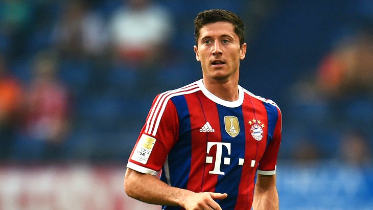 Этим летом Роберт Левандовски переоделся в футболку «Баварии»