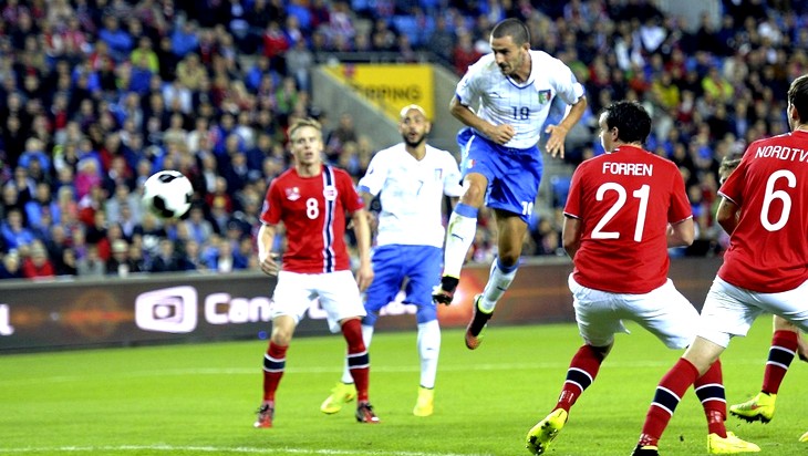 В первом матче итальянцы выиграли у норвежцев со счетом 2:0