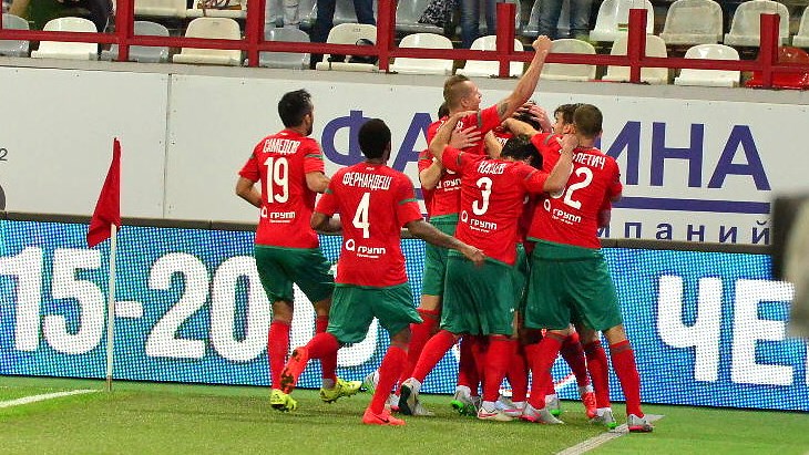 Футболисты «Локомотива»