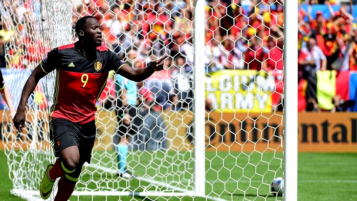 Ромелу Лукаку дважды забил ирландцам