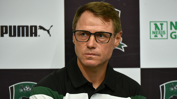 Олег Кононов