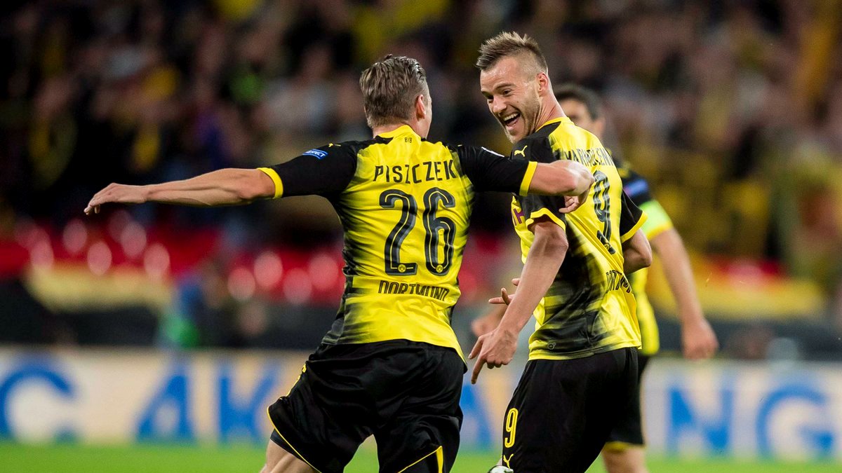 Андрей Ярмоленко (справа) и Лукаш Пищек