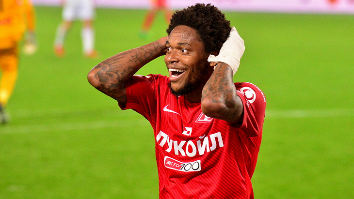 Луис Адриано