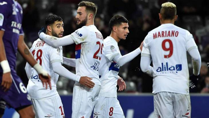 «Лион» дышит в спину «Монако»