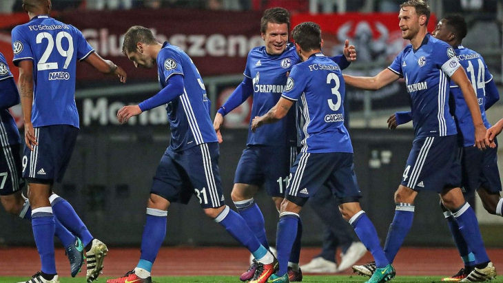 Футболисты «Шальке»