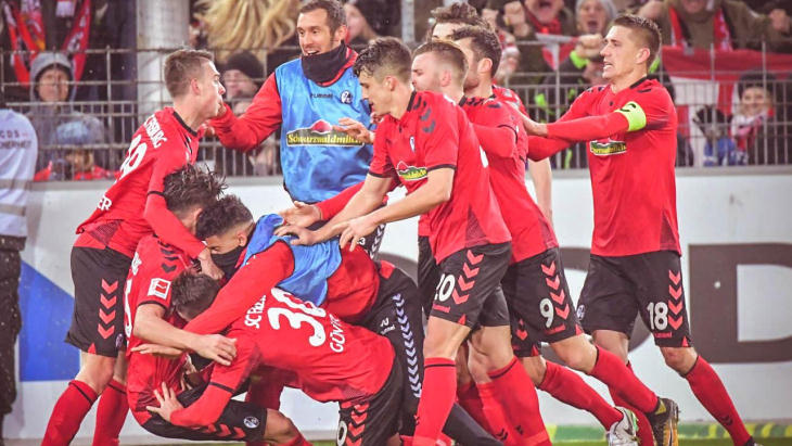 Футболисты «Фрайбург»