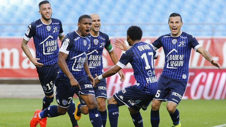 Футболисты «Труа»