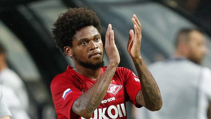 Луис Адриано