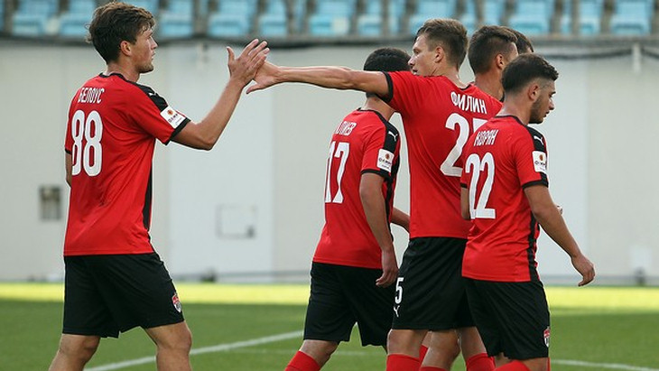 Футболисты «Химок»